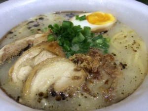 Halal instant ramen with topping